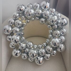20 In Silver Disco Ball Wreath Woth Soft White String Light